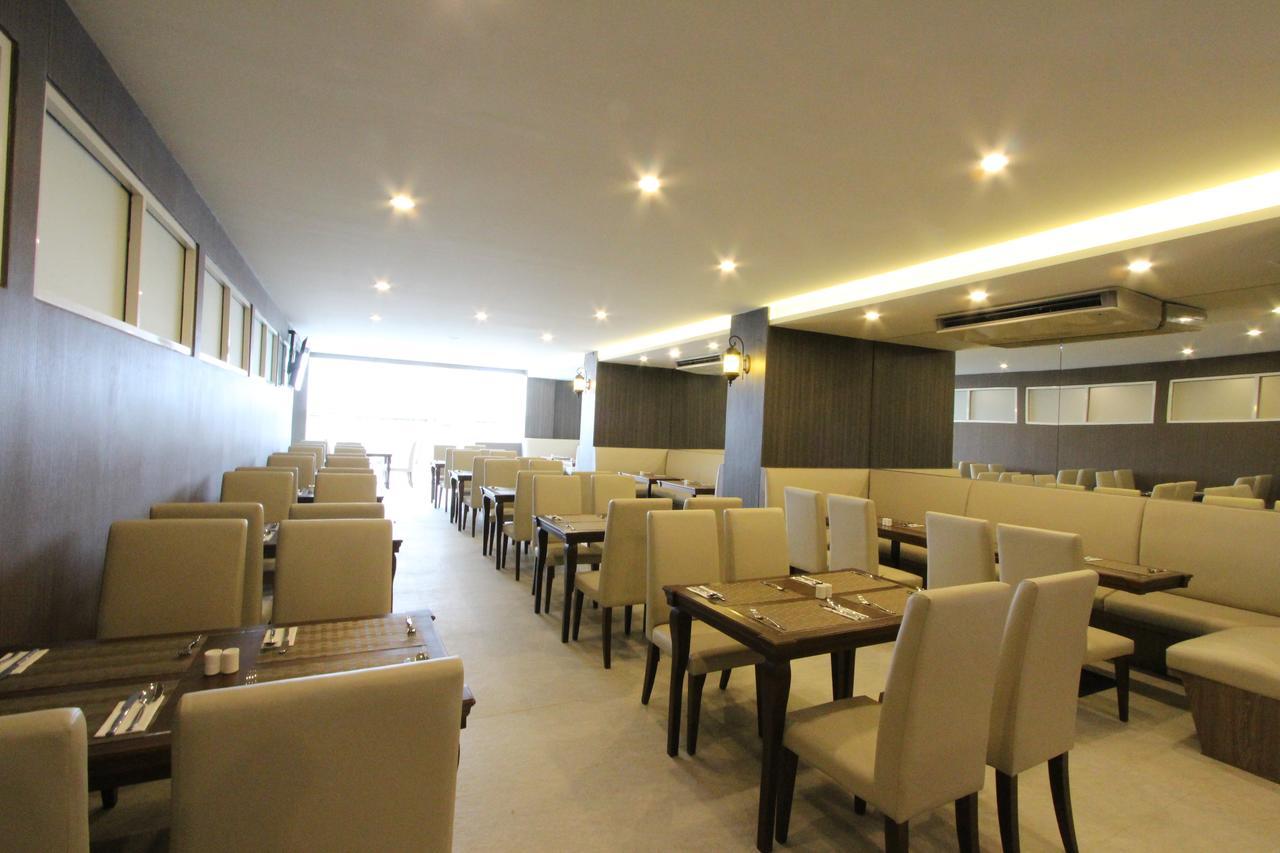 Le Bangkok Hotel Luaran gambar