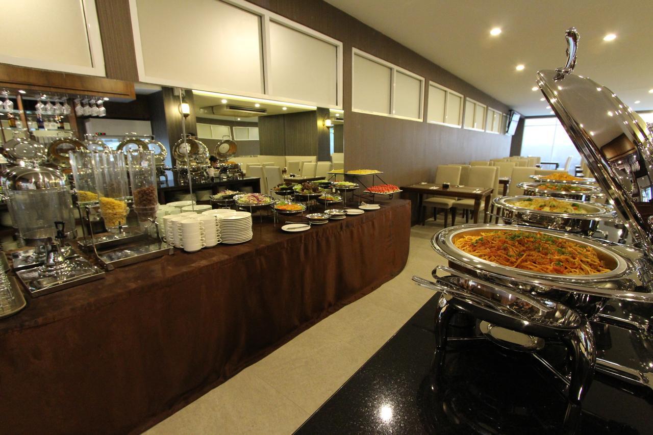 Le Bangkok Hotel Luaran gambar